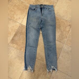 Zara jeans size 6. Very good condition.